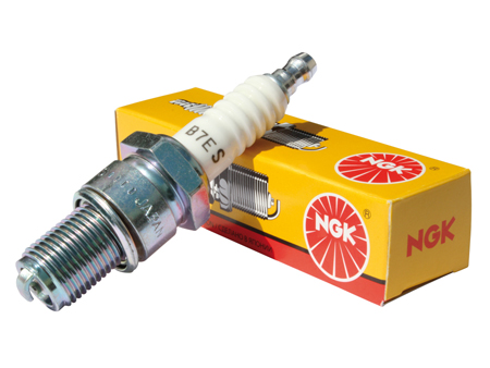 Spark plug NGK B7ES - 14 mm long reach - (cooler)